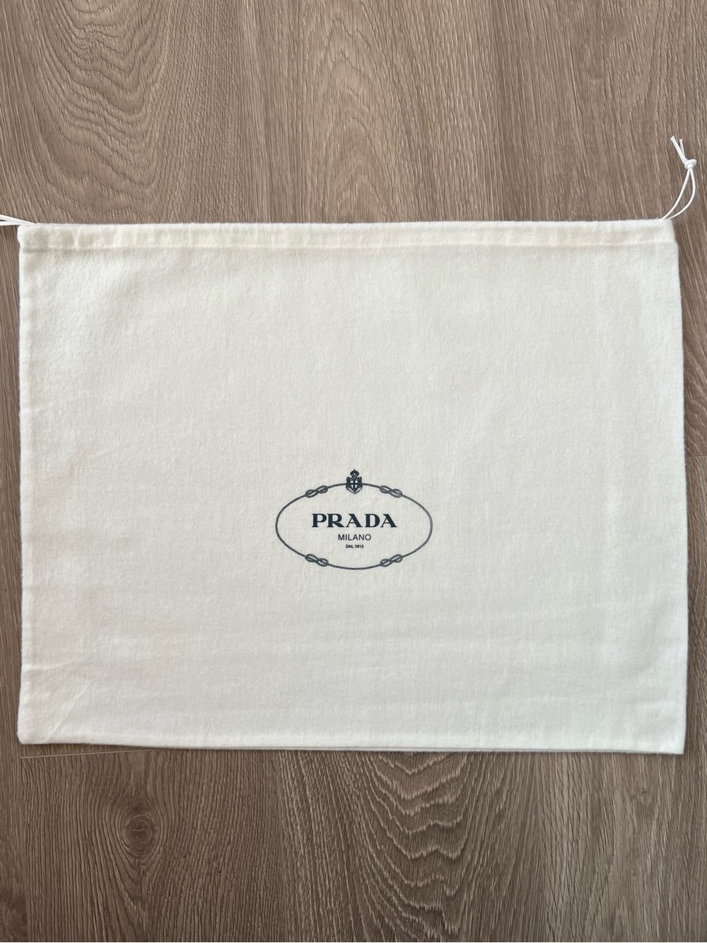 Prada dust bag (C913)